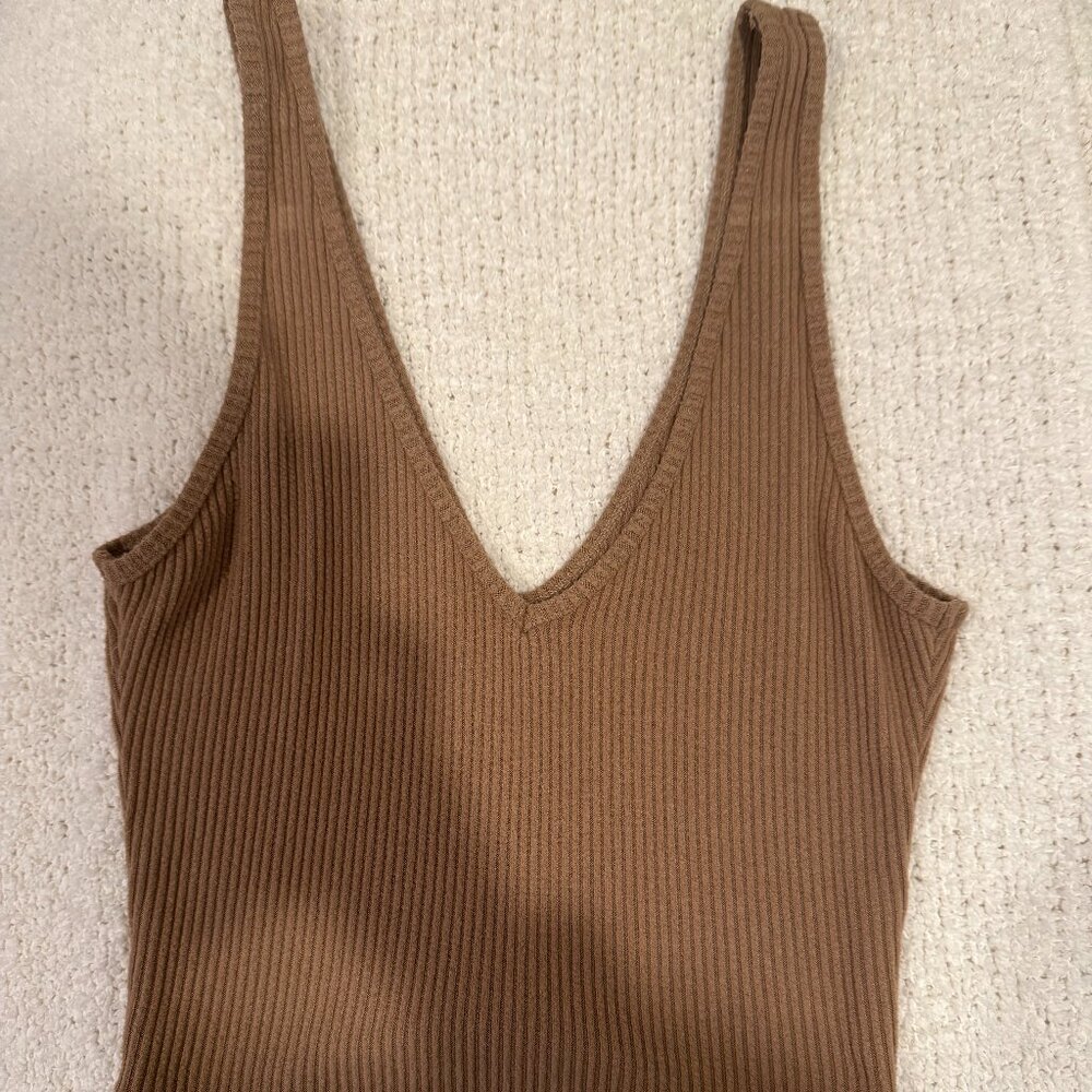 Abercrombie & Fitch Brown Ribbed V-Neck Tank Top Size S